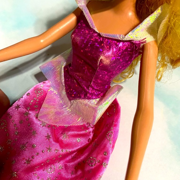 DISNEY VINTAGE 2005 SLEEPING BEAUTY PRINCESS AURORA COLLECTABLE DOLL 11.5” - Picture 10 of 11